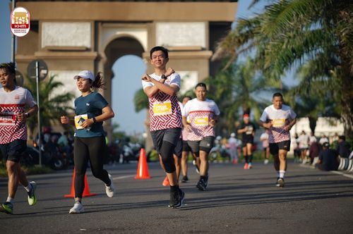 Race photo from Kediri Half Marathon 2024