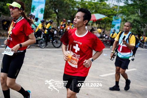 Race photo from Arutmin Borneo Run 2024