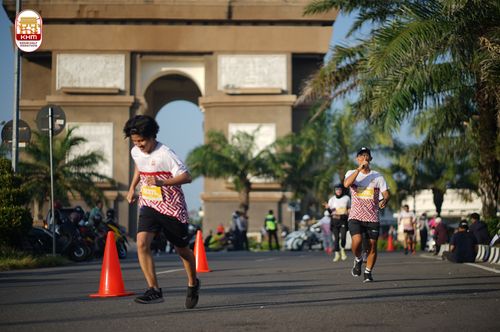Race photo from Kediri Half Marathon 2024