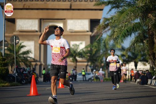 Race photo from Kediri Half Marathon 2024
