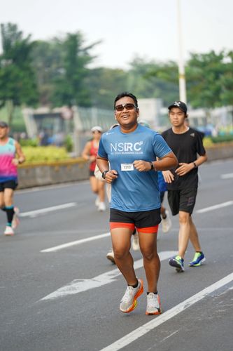 Race photo from NU SKIN RUNNING CLUB