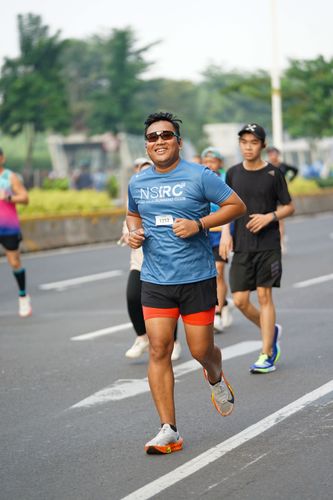 Race photo from NU SKIN RUNNING CLUB