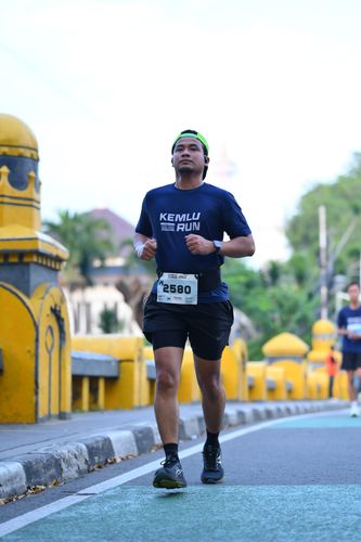Race photo from KEMLU RUN 2025