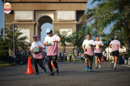 Race photo from Kediri Half Marathon 2024