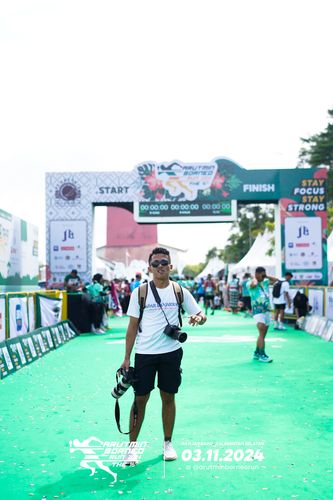 Race photo from Arutmin Borneo Run 2024