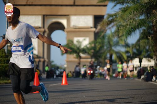 Race photo from Kediri Half Marathon 2024