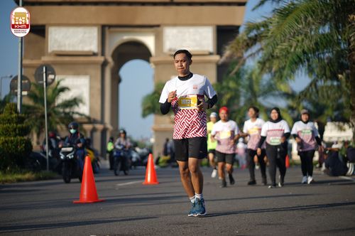 Race photo from Kediri Half Marathon 2024