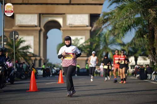 Race photo from Kediri Half Marathon 2024