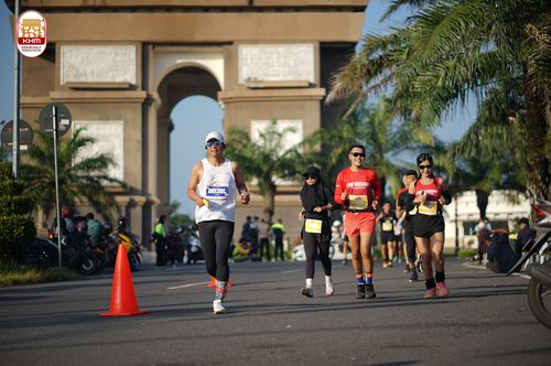 Race photo from Kediri Half Marathon 2024