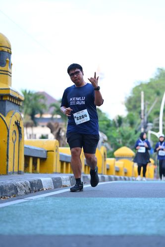 Race photo from KEMLU RUN 2025