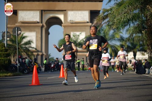 Race photo from Kediri Half Marathon 2024