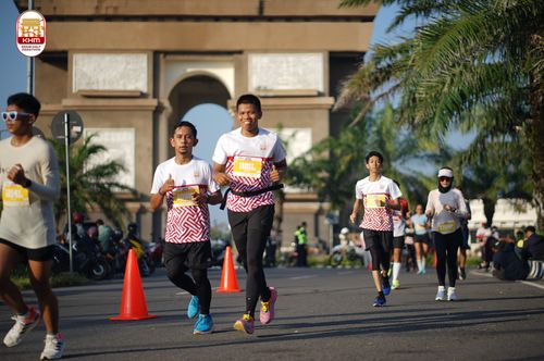 Race photo from Kediri Half Marathon 2024