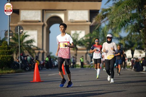 Race photo from Kediri Half Marathon 2024