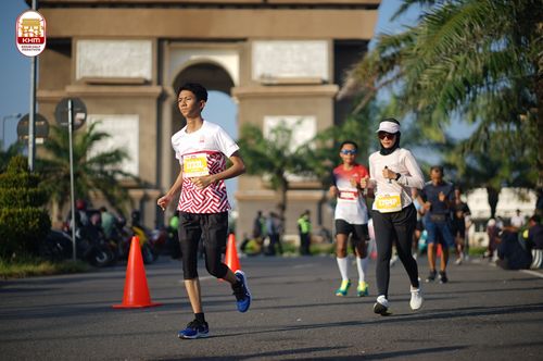 Race photo from Kediri Half Marathon 2024