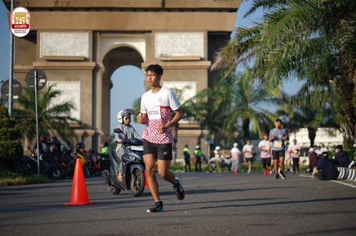 Race photo from Kediri Half Marathon 2024