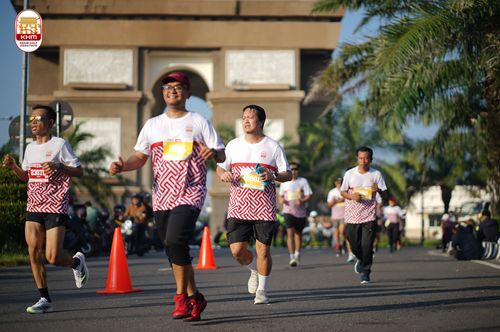 Race photo from Kediri Half Marathon 2024