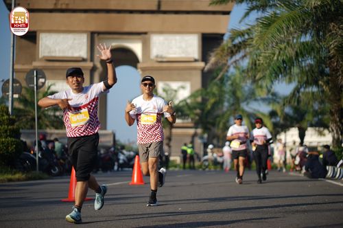 Race photo from Kediri Half Marathon 2024