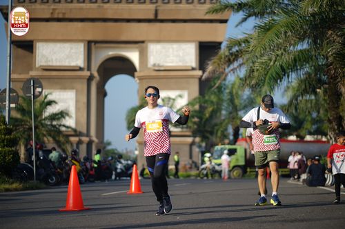 Race photo from Kediri Half Marathon 2024