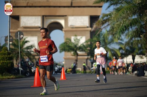 Race photo from Kediri Half Marathon 2024