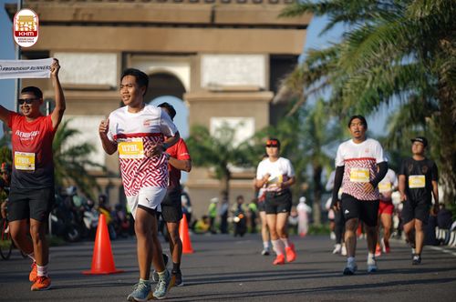 Race photo from Kediri Half Marathon 2024