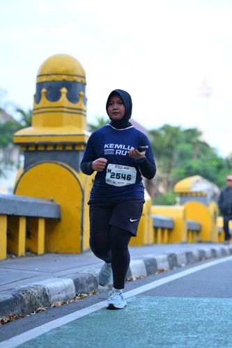 Race photo from KEMLU RUN 2025