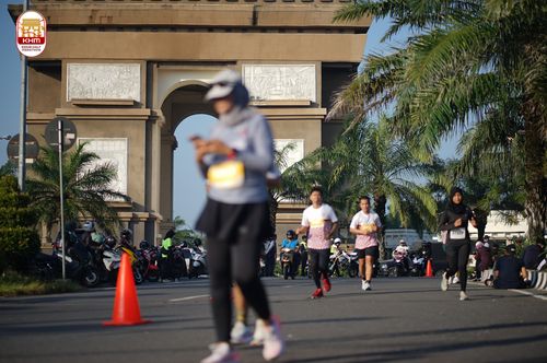 Race photo from Kediri Half Marathon 2024