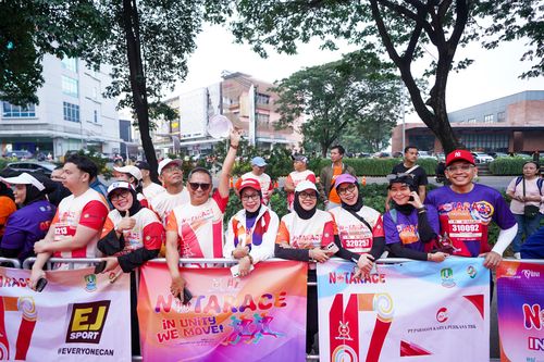 Race photo from NOTARACE 2025