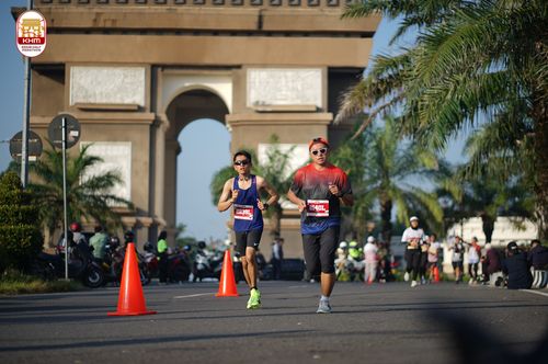Race photo from Kediri Half Marathon 2024