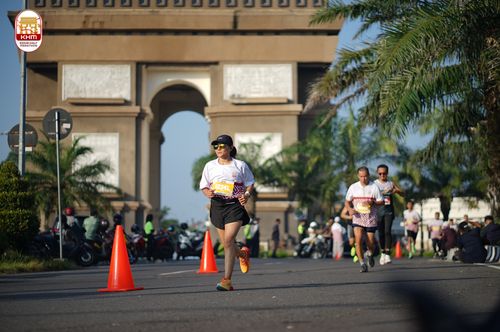 Race photo from Kediri Half Marathon 2024