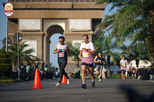 Race photo from Kediri Half Marathon 2024