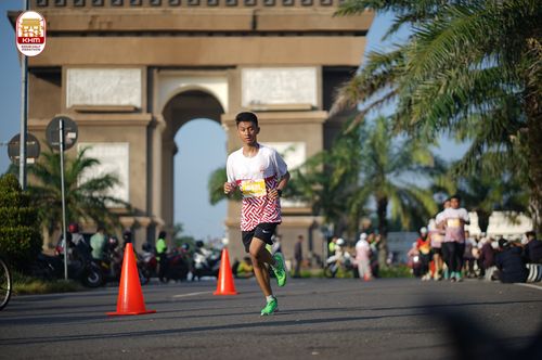 Race photo from Kediri Half Marathon 2024
