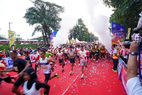 Race photo from NOTARACE 2025