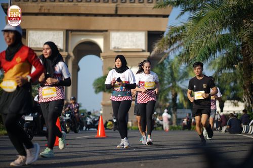Race photo from Kediri Half Marathon 2024