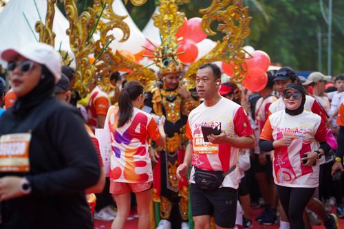 Race photo from NOTARACE 2025