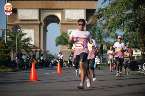 Race photo from Kediri Half Marathon 2024