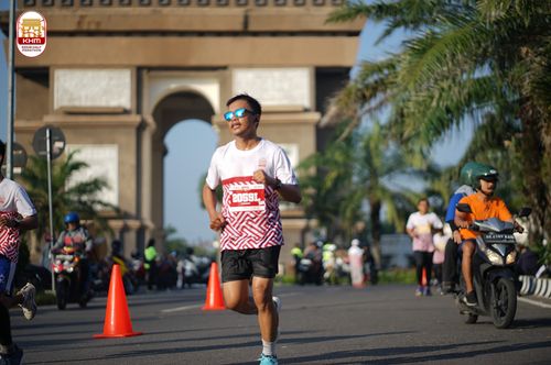Race photo from Kediri Half Marathon 2024
