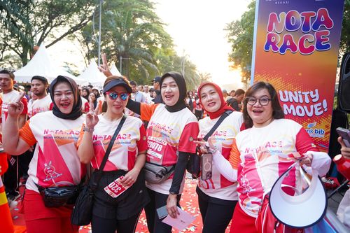 Race photo from NOTARACE 2025