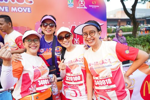 Race photo from NOTARACE 2025