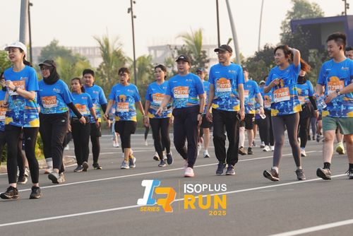 Race photo from ISOPLUS RUN 2025 - JAKARTA