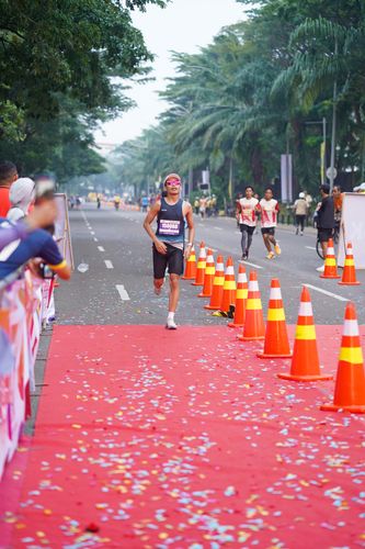 Race photo from NOTARACE 2025
