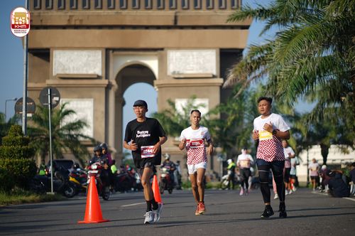 Race photo from Kediri Half Marathon 2024
