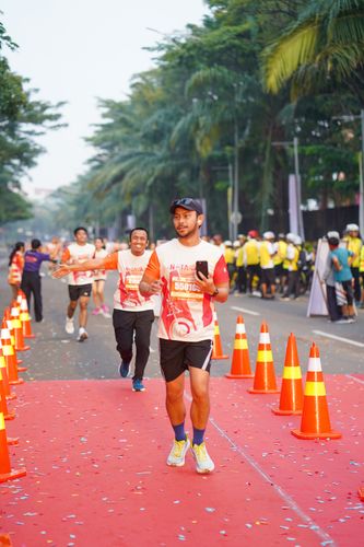 Race photo from NOTARACE 2025