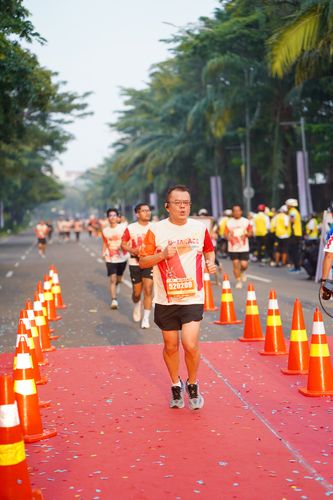 Race photo from NOTARACE 2025