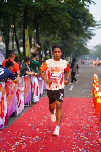 Race photo from NOTARACE 2025