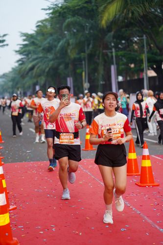 Race photo from NOTARACE 2025
