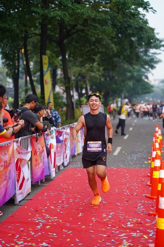 Race photo from NOTARACE 2025