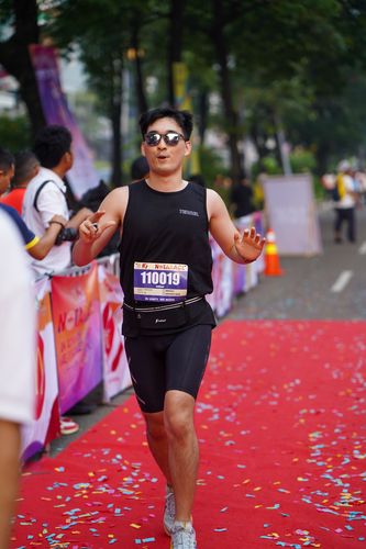 Race photo from NOTARACE 2025