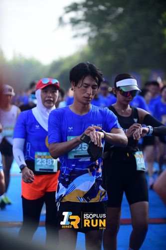 Race photo from Isoplus Run 2024 Surabaya