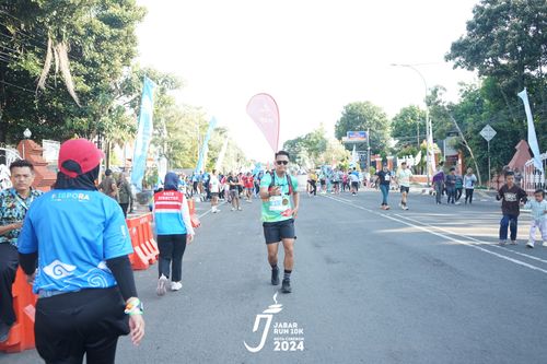 Race photo from Jabar Run 10K 2024