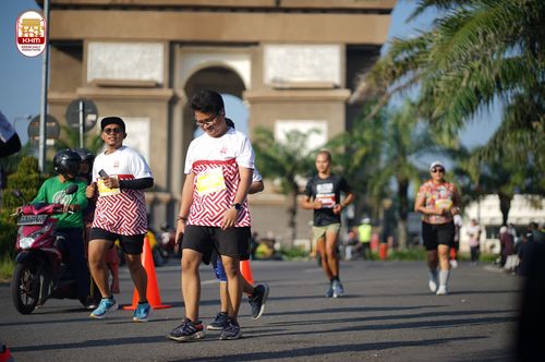 Race photo from Kediri Half Marathon 2024